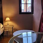 La Tour De La Chapelle - Parking Prive 3*