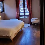 La Tour De La Chapelle - Parking Prive