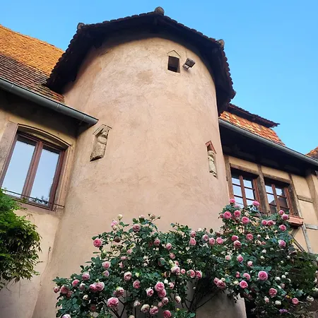 La Tour De La Chapelle - Parking Prive ベッド・アンド・ブレックファスト 3*