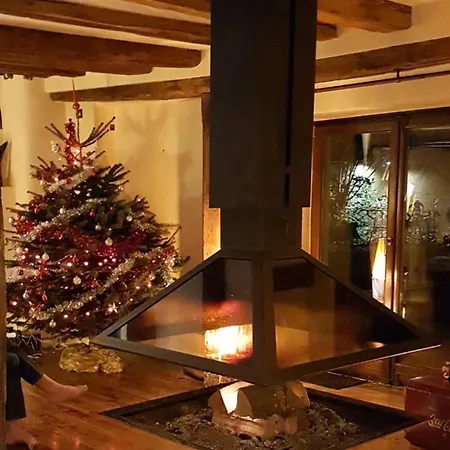 La Tour De La Chapelle - Parking Prive ベッド・アンド・ブレックファスト オベルネ