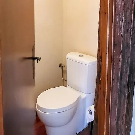 ベッド・アンド・ブレックファスト La Tour De La Chapelle - Parking Prive オベルネ