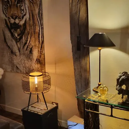 ベッド・アンド・ブレックファスト La Tour De La Chapelle - Parking Prive オベルネ