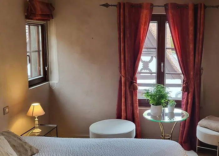 La Tour De La Chapelle - Parking Prive Оберне