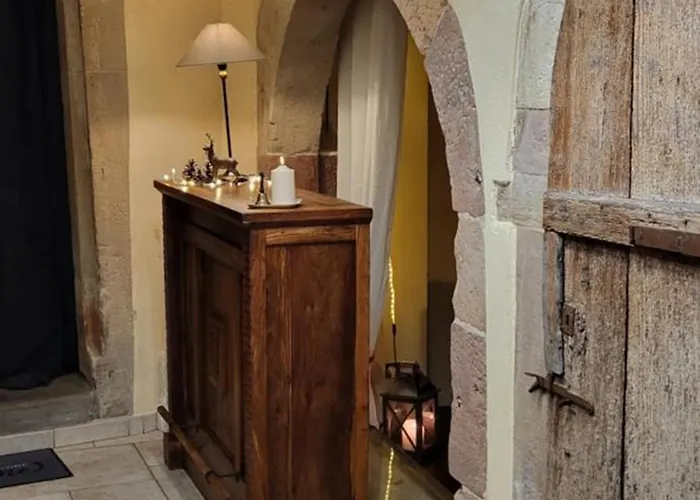 La Tour De La Chapelle - Parking Prive Отель типа 